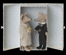 Load image into Gallery viewer, Maileg - Wedding Mice Couple In Box