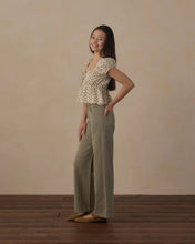 Load image into Gallery viewer, Rylee + Cru - Teen Rylan Top - Vintage Fleur