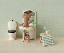 Load image into Gallery viewer, Maileg - Toothbrush Set in Bag, Mouse - Blue Stripe