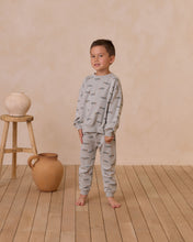 Load image into Gallery viewer, Rylee + Cru - Sweatpant - Sardines