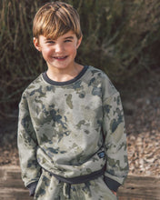 Load image into Gallery viewer, Feather 4 Arrow - Ryder Camo Sweatshirt - Oil Green