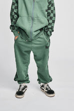 Load image into Gallery viewer, Player Pant - Mid Green