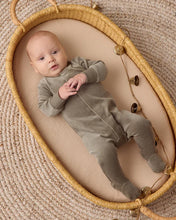 Load image into Gallery viewer, Quincy Mae - Hidden Snap Footie - Forest