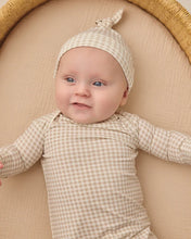Load image into Gallery viewer, Quincy Mae - Bamboo Baby Gown + Hat Set - Oat Gingham