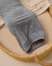 Load image into Gallery viewer, Quincy Mae - Bamboo Baby Gown + Hat Set - Starlight