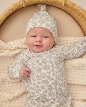 Load image into Gallery viewer, Quincy Mae - Bamboo Baby Gown + Hat Set - Blue Floral NB
