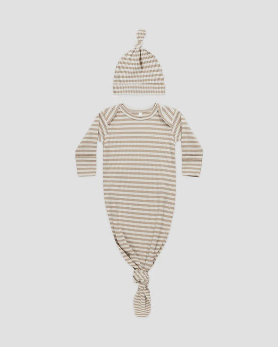 Quincy Mae - Knotted Baby Gown + Hat Set - Latte Stripe