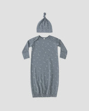 Load image into Gallery viewer, Quincy Mae - Bamboo Baby Gown + Hat Set - Starlight