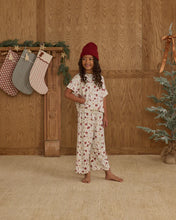 Load image into Gallery viewer, Rylee + Cru - Ruthie Set - Holiday Floral