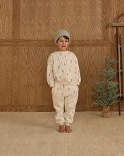 Load image into Gallery viewer, Rylee + Cru - Jogger Sweatpant - Skiers
