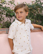 Load image into Gallery viewer, RYLEE + CRU - COLLARED SHORT SLEEVE SHIRT - PINEAPPLE