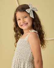 Load image into Gallery viewer, RYLEE + CRU - TAYLOR DRESS - GREEN FLEUR