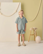 Load image into Gallery viewer, RYLEE + CRU - LAPEL COLLAR SHIRT - SEA GREEN
