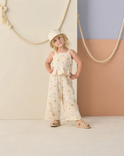 Load image into Gallery viewer, RYLEE + CRU - KAYLI SET - EMBROIDERED DAISIES