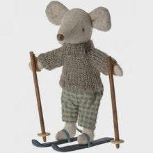 Load image into Gallery viewer, Maileg - Winter Mouse With Ski Set - Big Brother