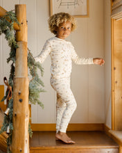 Load image into Gallery viewer, Rylee + Cru - Organic Long Sleeve Pajama Set - Winter Town