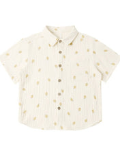 Load image into Gallery viewer, RYLEE + CRU - COLLARED SHORT SLEEVE SHIRT - PINEAPPLE