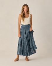 Load image into Gallery viewer, RYLEE + CRU - WOMEN'S RUFFLE TIERED MAXI SKIRT - DITSY