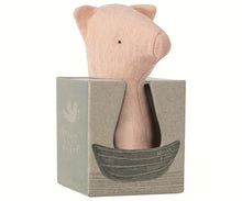 Load image into Gallery viewer, Maileg - Noah&#39;s Friends - Pig Rattle