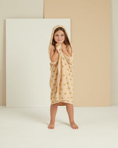 Rylee + Cru - Shells Hooded Towel - Shell