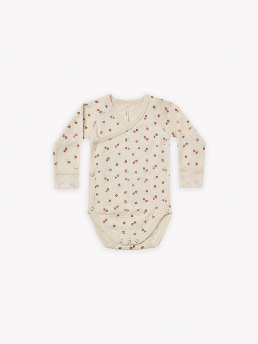 Quincy Mae - Organic Petite Floral Pointelle Side Snap Bodysuit - Natural