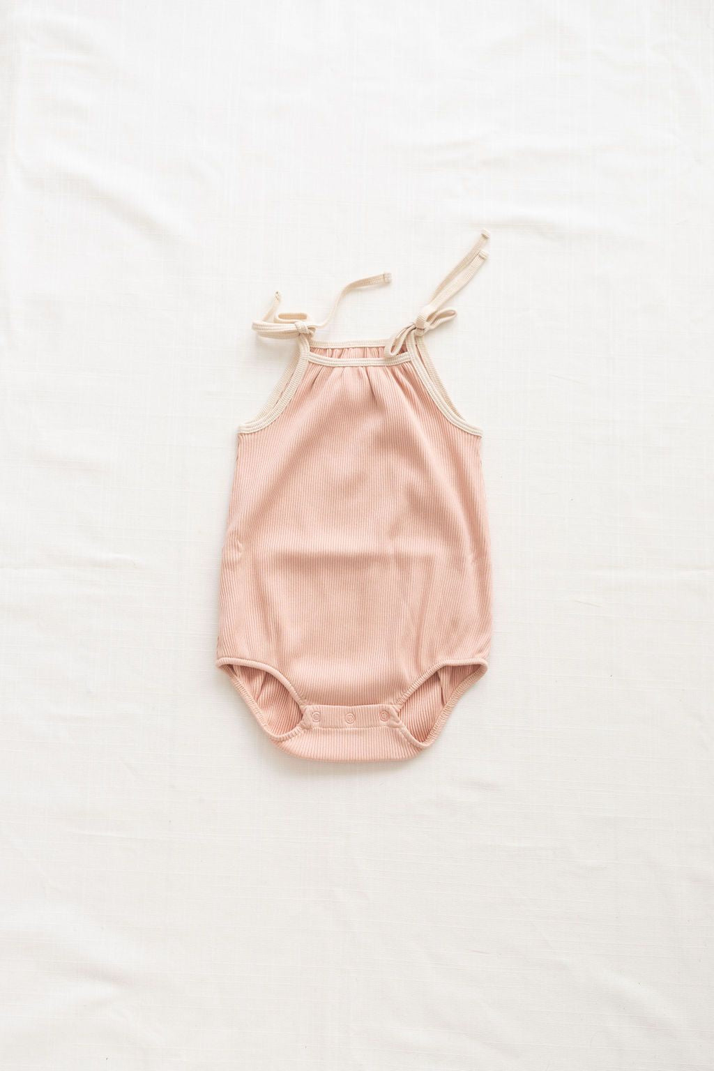 Fin & Vince - Bubble Tie Onesie - Peach