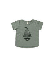 Load image into Gallery viewer, Rylee + Cru - Basic Tee - Sailboat - Aqua