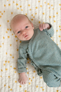 Fin & Vince - Organic Reversible Quilted Blanket - Shooting Stars/Goldenrod