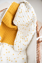 Load image into Gallery viewer, Fin &amp; Vince - Organic Reversible Quilted Blanket - Shooting Stars/Goldenrod