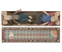 Load image into Gallery viewer, Maileg - Grandma &amp; Grandpa Mice in Matchbox