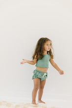 Load image into Gallery viewer, Fin &amp; Vince - Organic Ruffle Bloomer - Schoolhouse Green