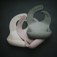 Load image into Gallery viewer, Mushie - Silicone Baby Bib - Pale Mauve