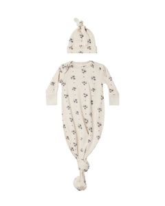 Quincy Mae - Knotted Baby Gown + Hat - Navy Ditsy