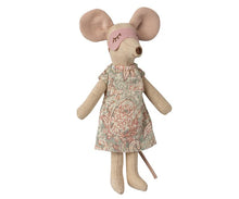 Load image into Gallery viewer, Maileg - Nightgown for Mum Mouse