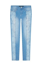 Load image into Gallery viewer, Joe&#39;s Jeans - The Patch Skinny Jean - Blue Light Wash