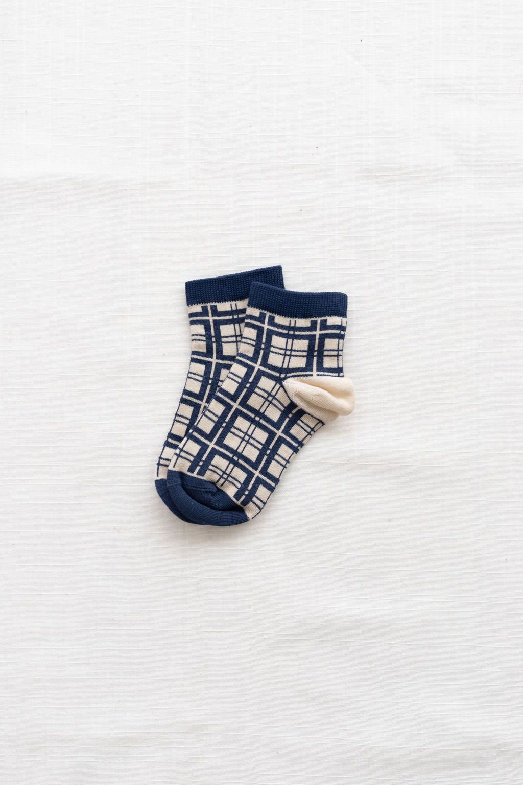 Fin & Vince - Printed Socks - French Plaid - Navy