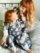 Load image into Gallery viewer, L&#39;ovedbaby - Organic Kids LS PJ + Cap Set -  Timbrrr!
